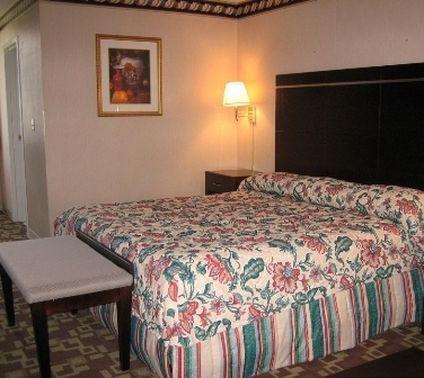 The Atrium Hotel And Conference Center Springdale Ruang foto