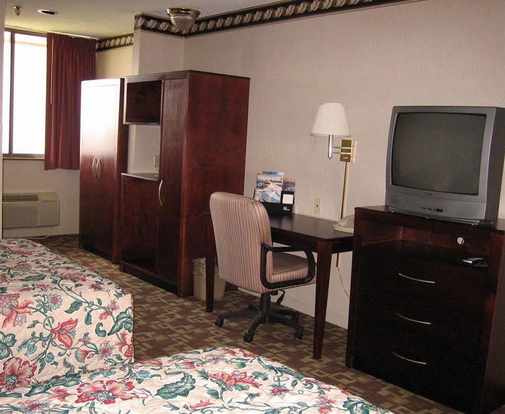 The Atrium Hotel And Conference Center Springdale Bagian luar foto